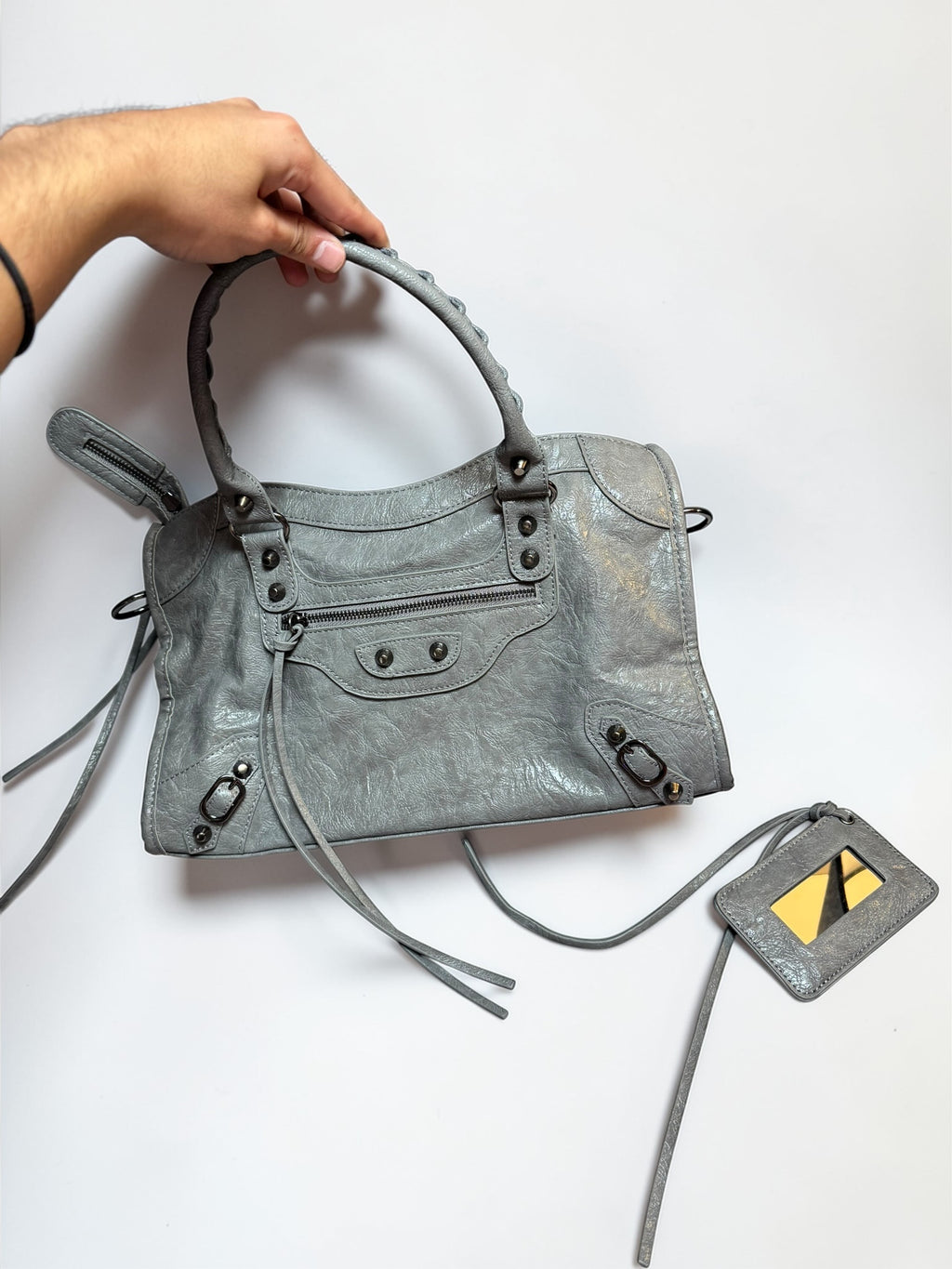 Sac City gris argenté tendance – Style urbain chic