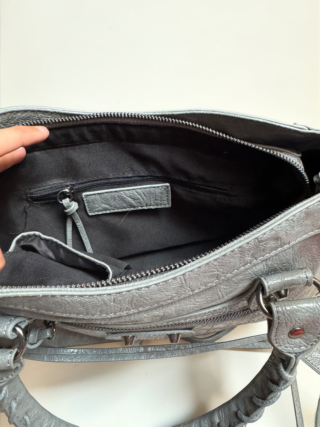 Sac City gris argenté tendance – Style urbain chic